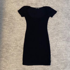 Pretty little thing black T-shirt dress